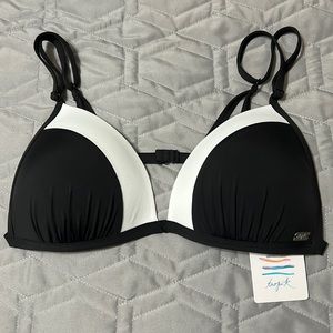 Sz L⭐️NWT Tropik Elegant Black and White Push Up Bikini Swim Top.